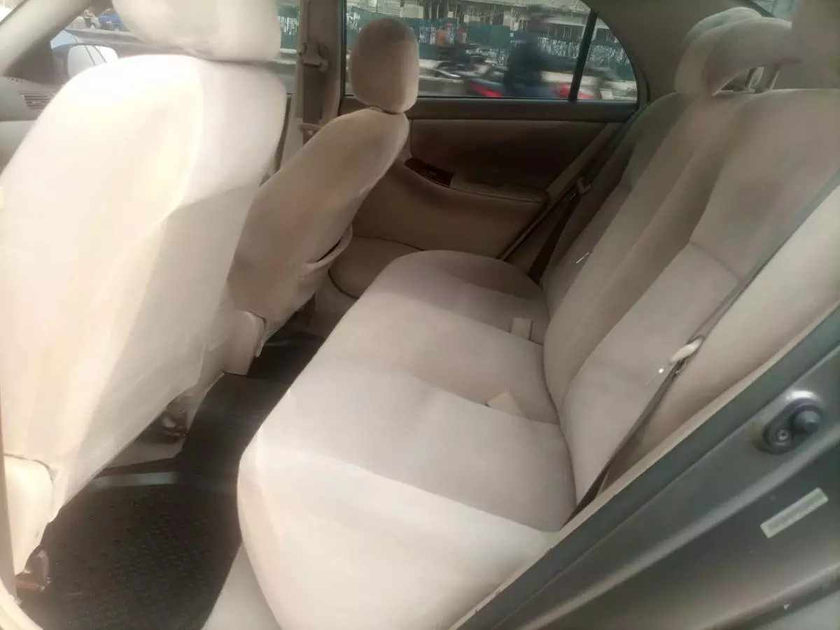 Toyota Corolla - 2006