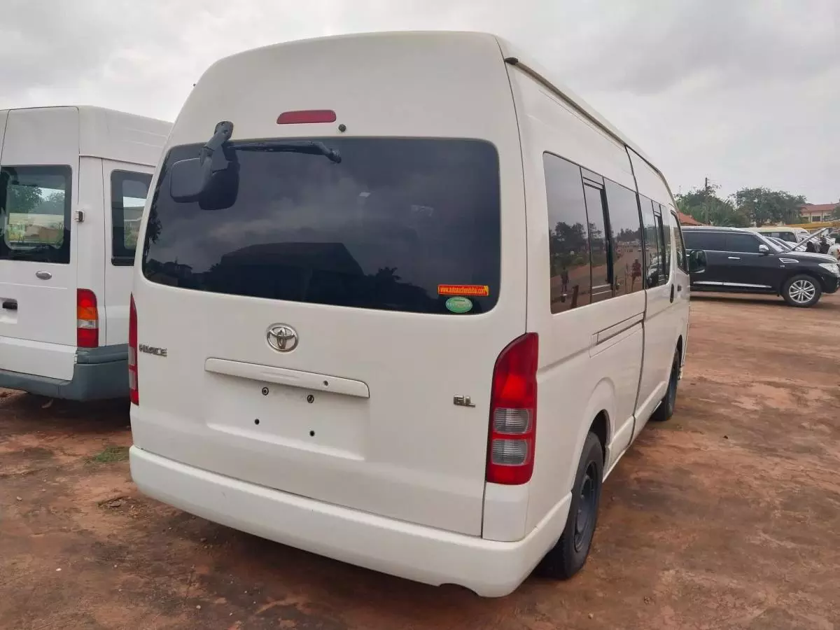 Toyota Hiace (High Roof)   - 2013