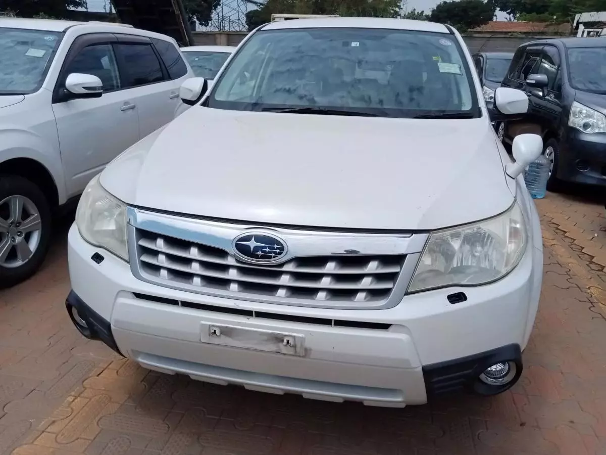 Subaru Forester   - 2011