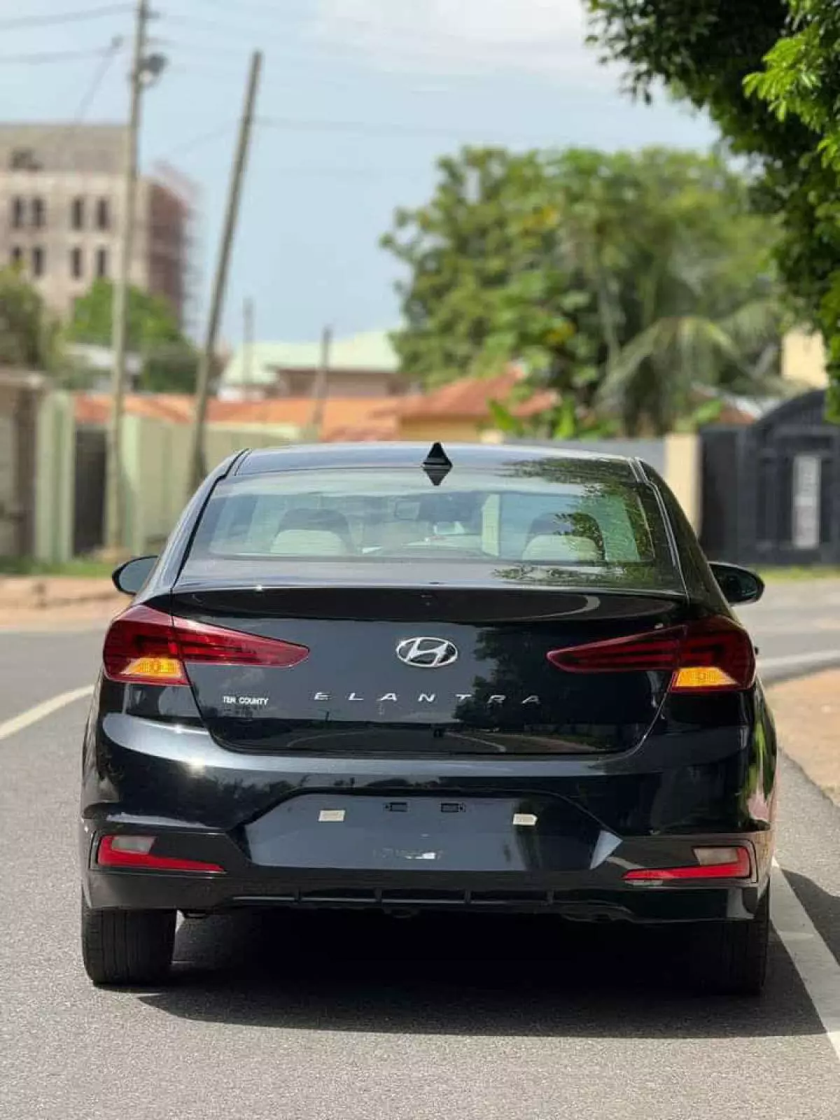 Hyundai Elantra   - 2020