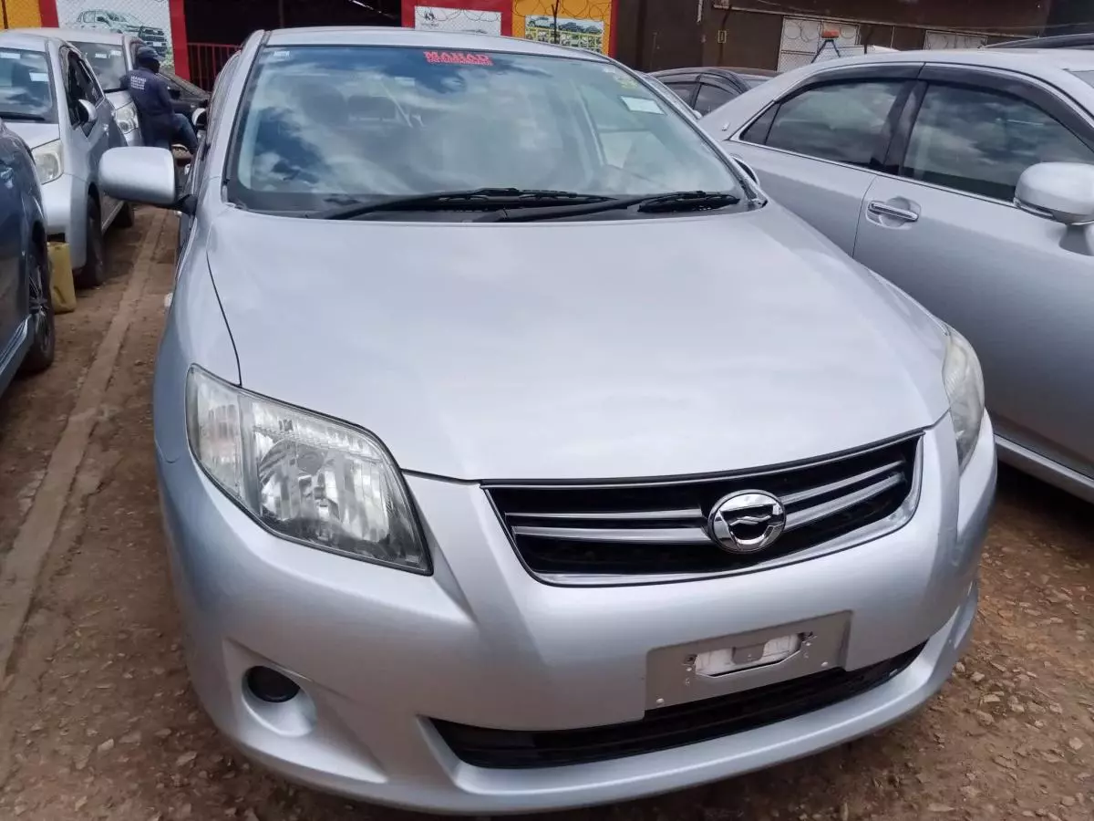 Toyota Fielder    - 2011