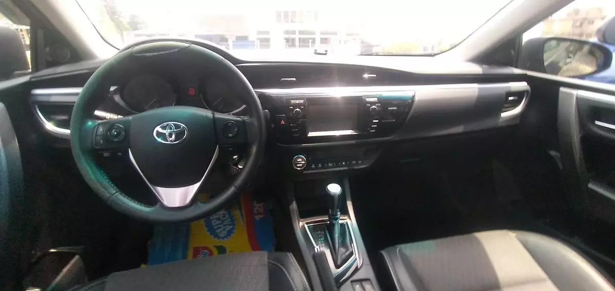 Toyota Corolla - 2015