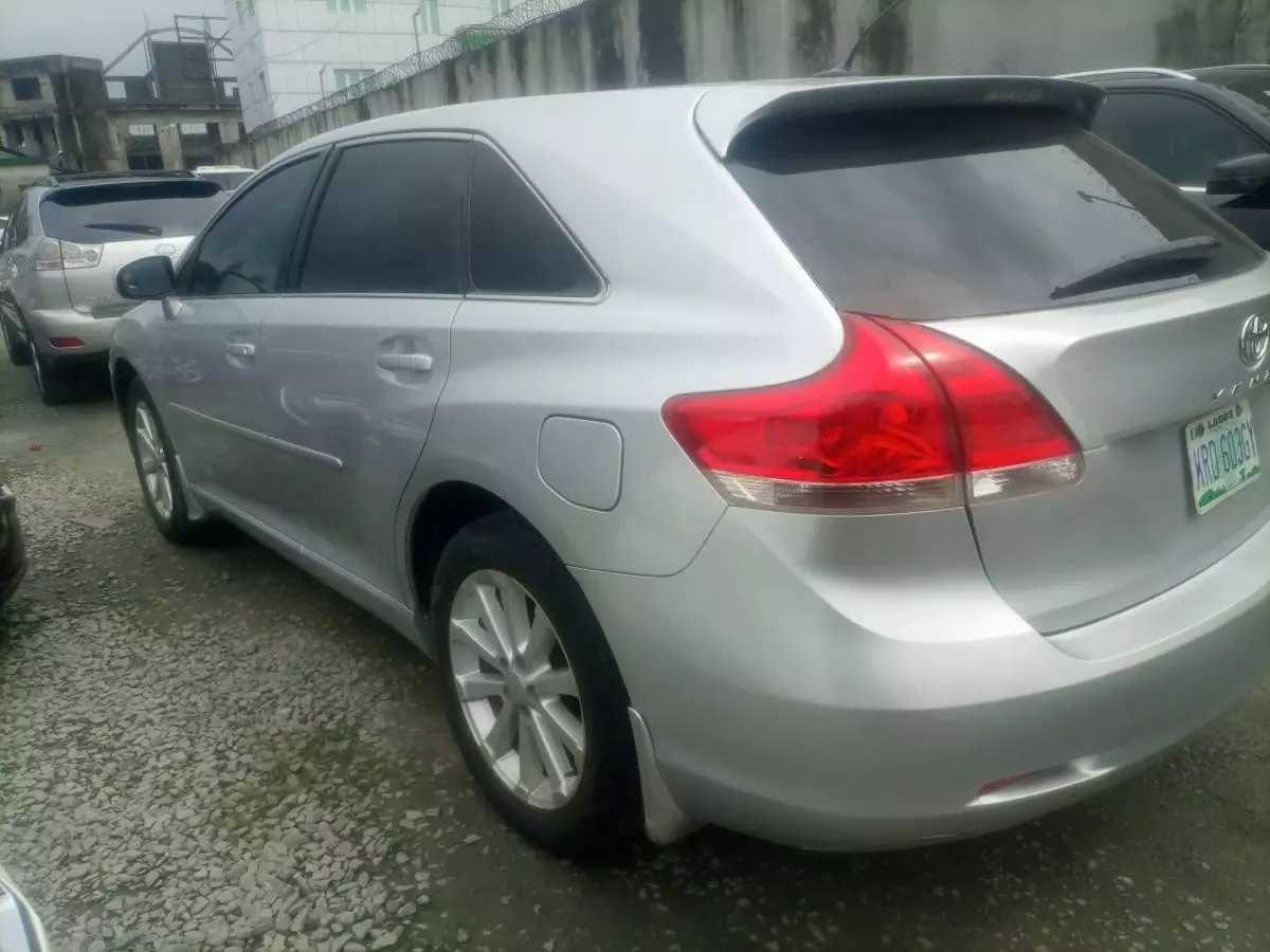 Toyota Venza   - 2009