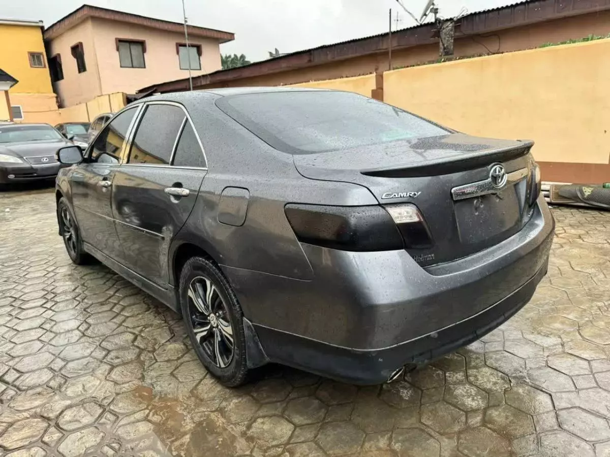 Toyota Camry   - 2007