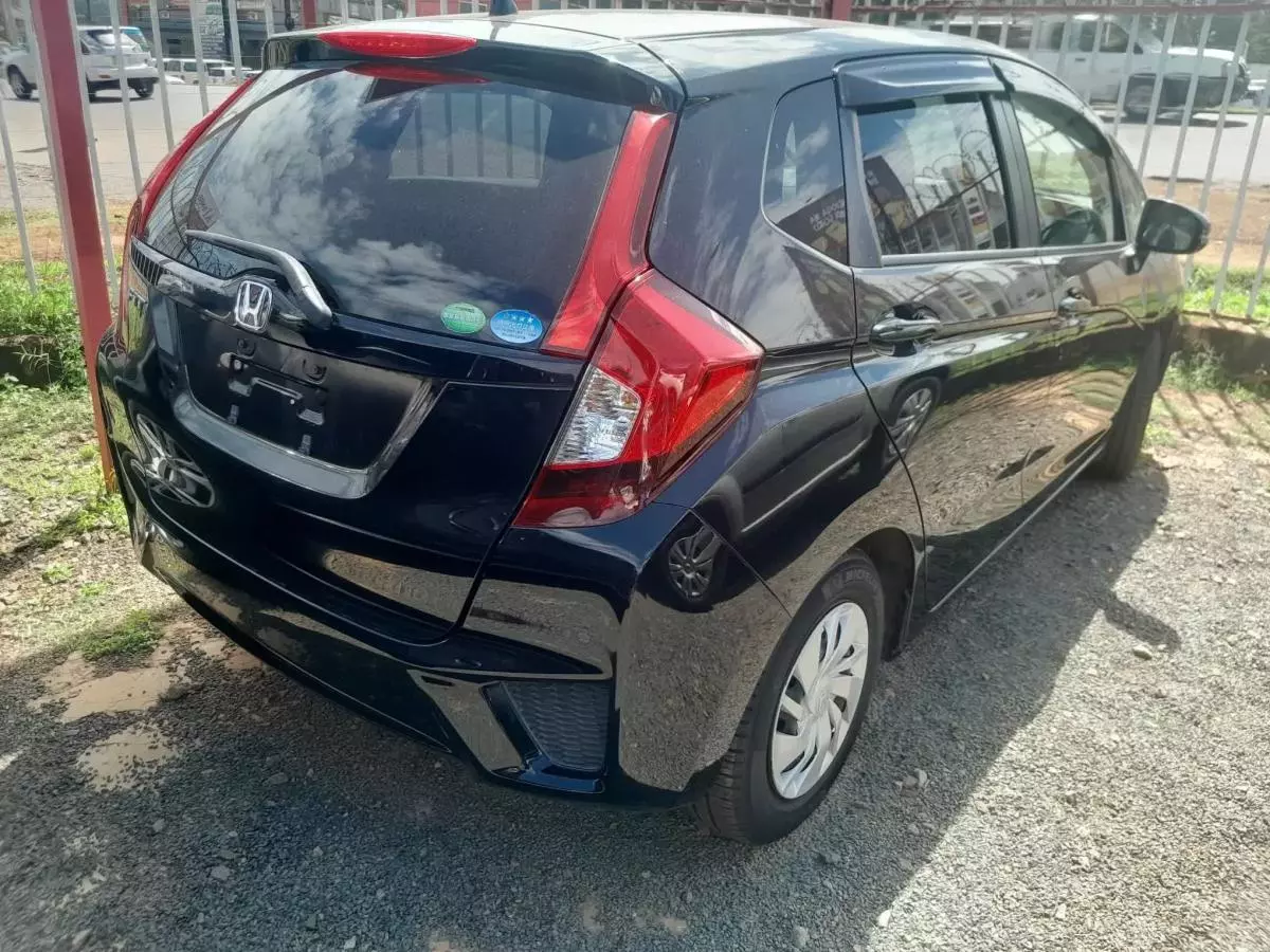 Honda Fit   - 2015