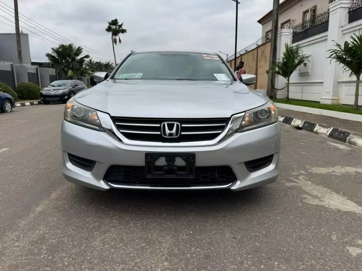 Honda Accord   - 2013