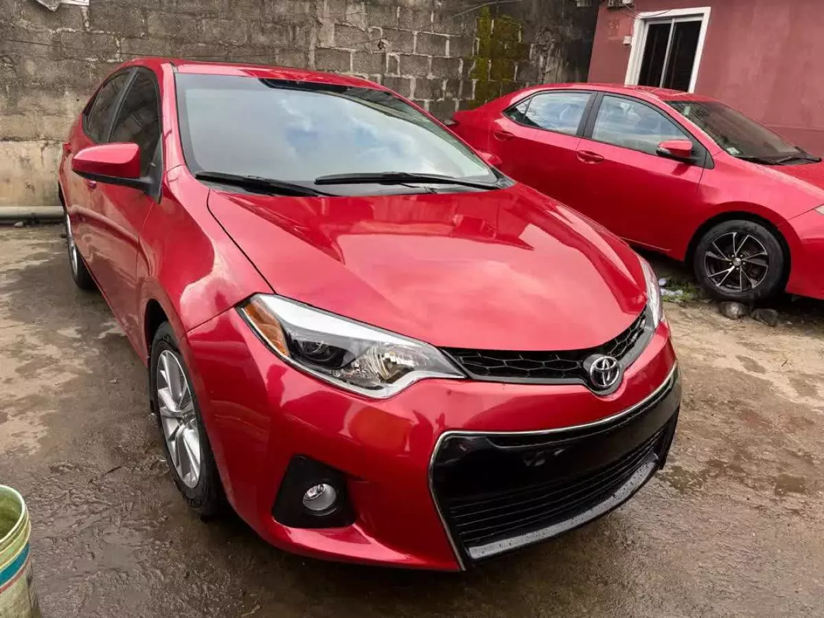 Toyota Corolla   - 2014