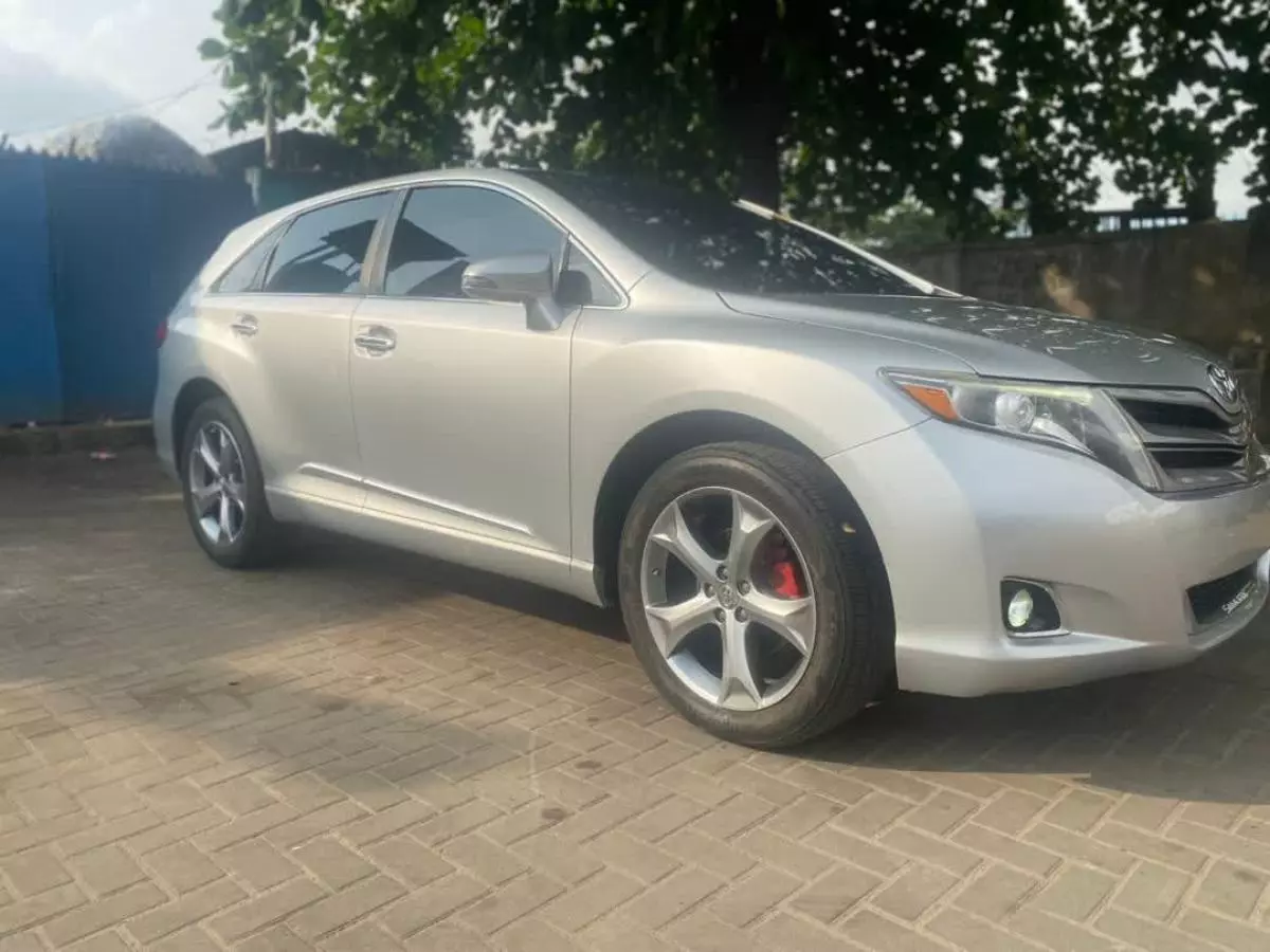 Toyota Venza - 2013
