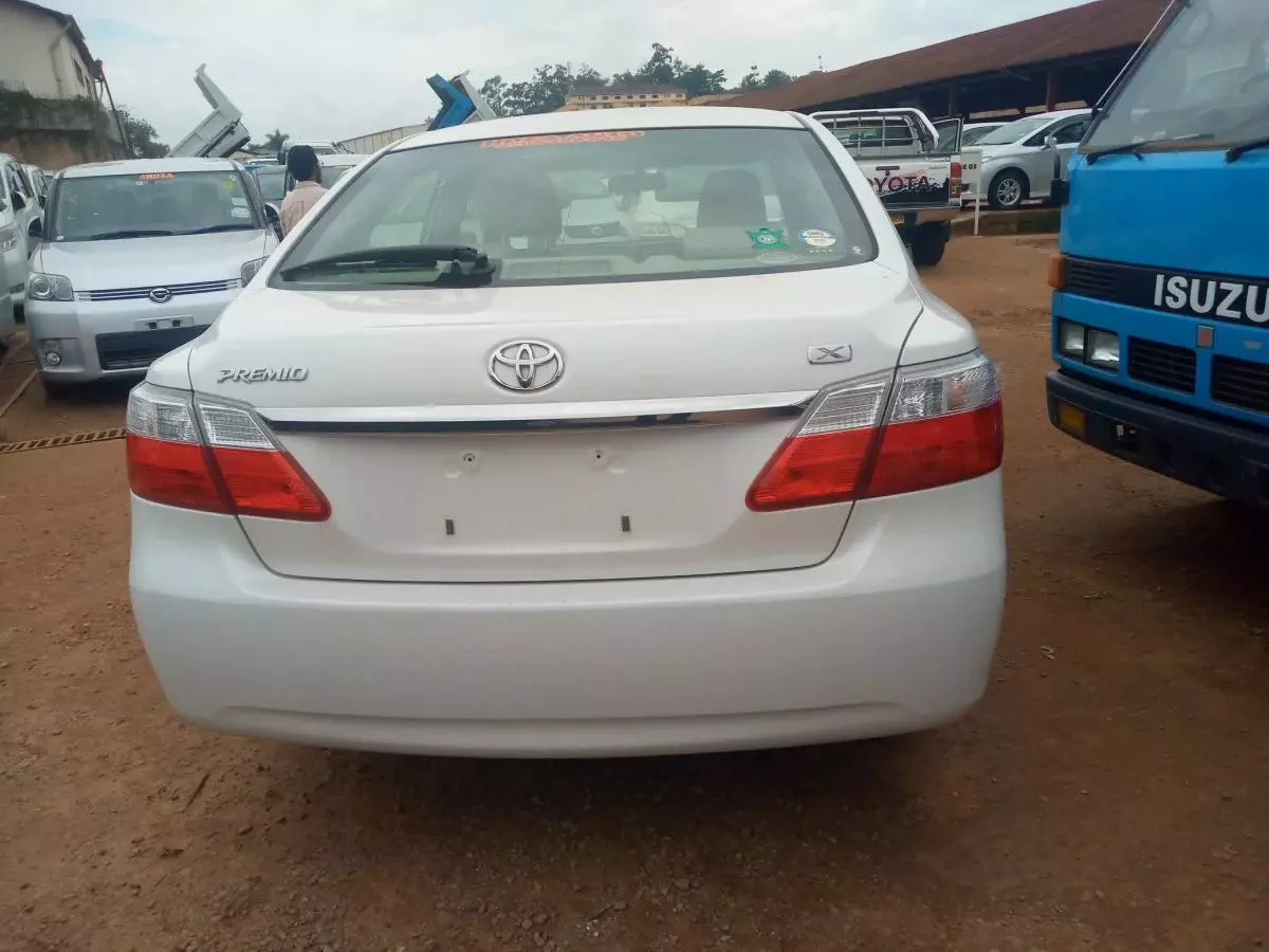 Toyota Premio  - 2009