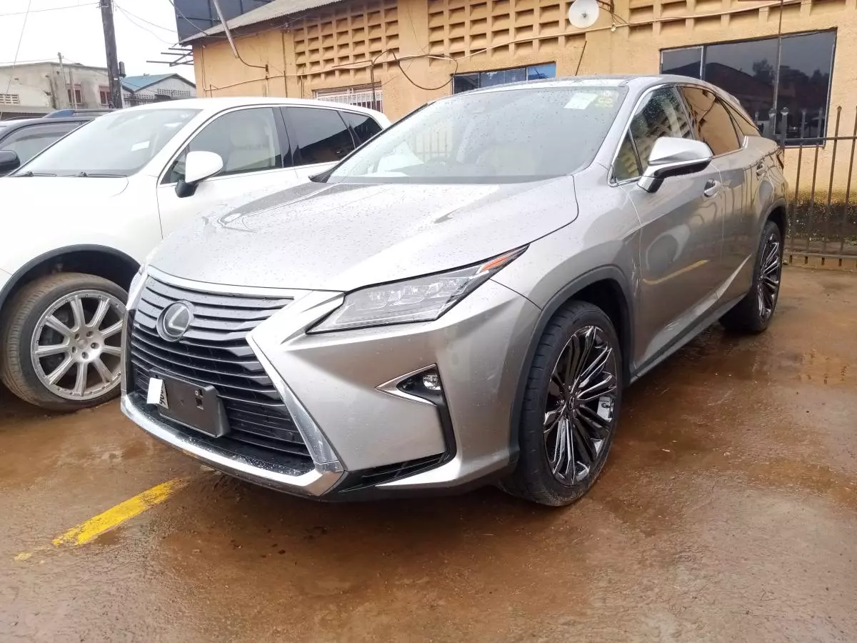 Lexus RX 200   - 2016