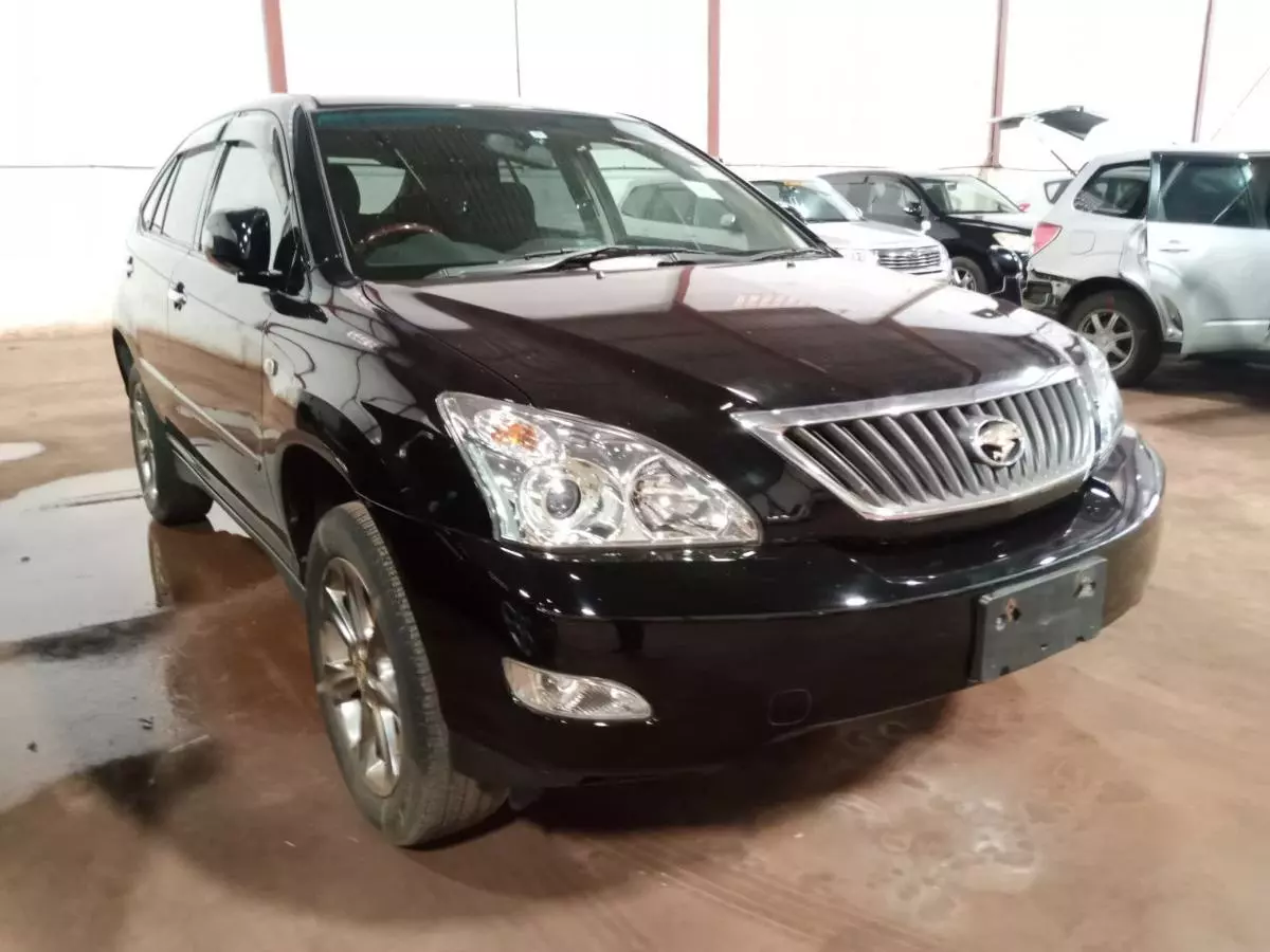 Toyota Harrier   - 2009