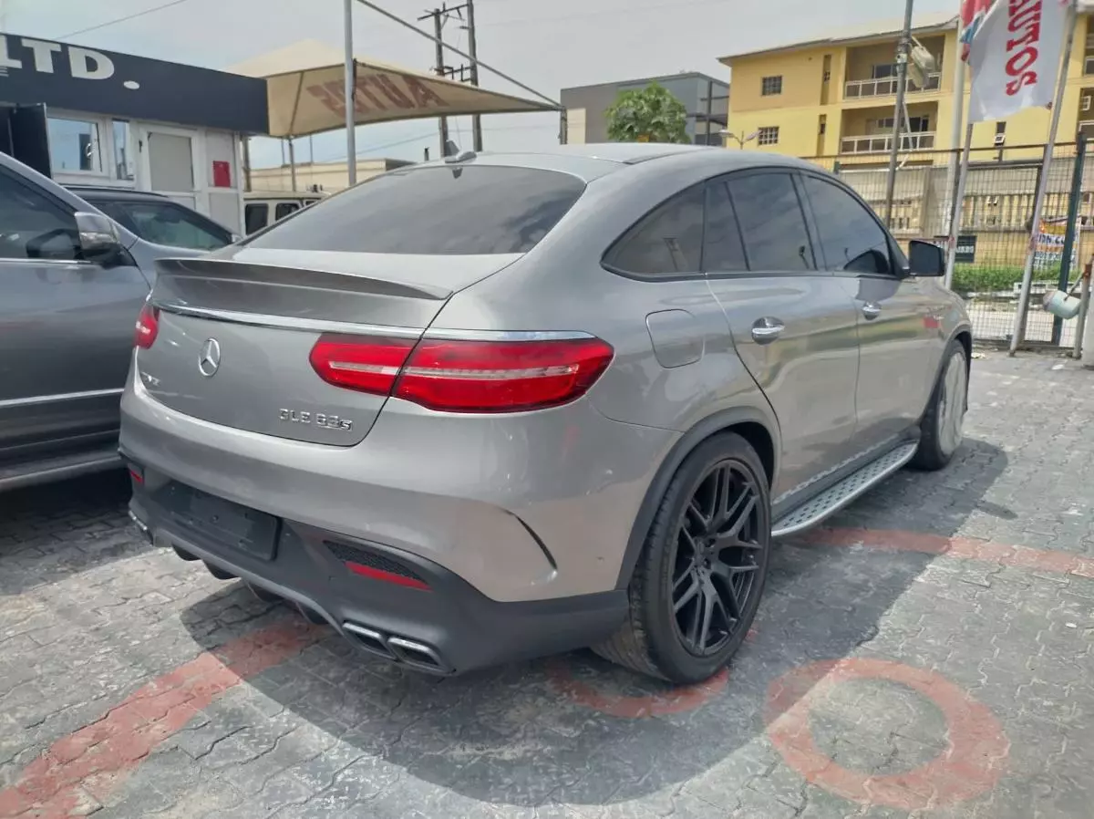 Mercedes-Benz GLE 63 AMG - 2017