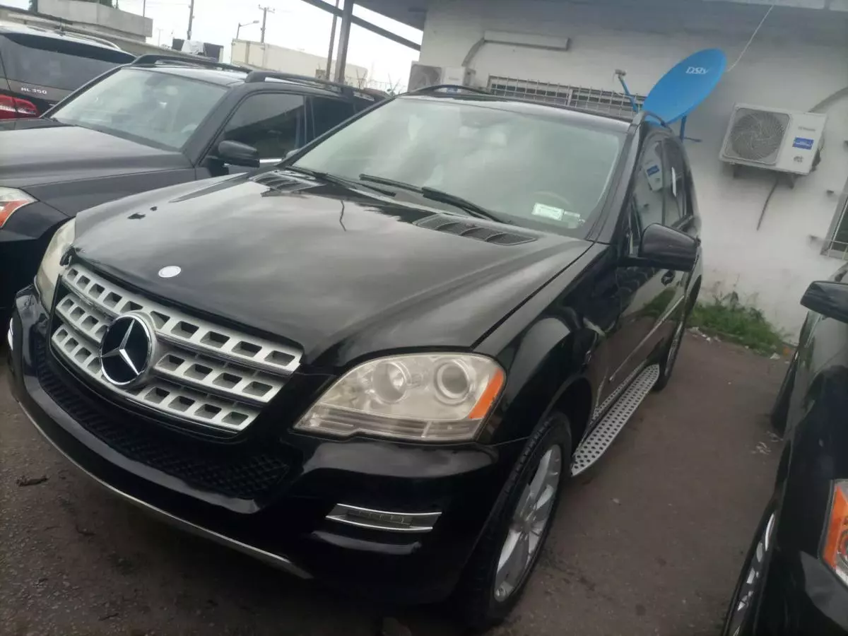 Mercedes-Benz ML 350   - 2010