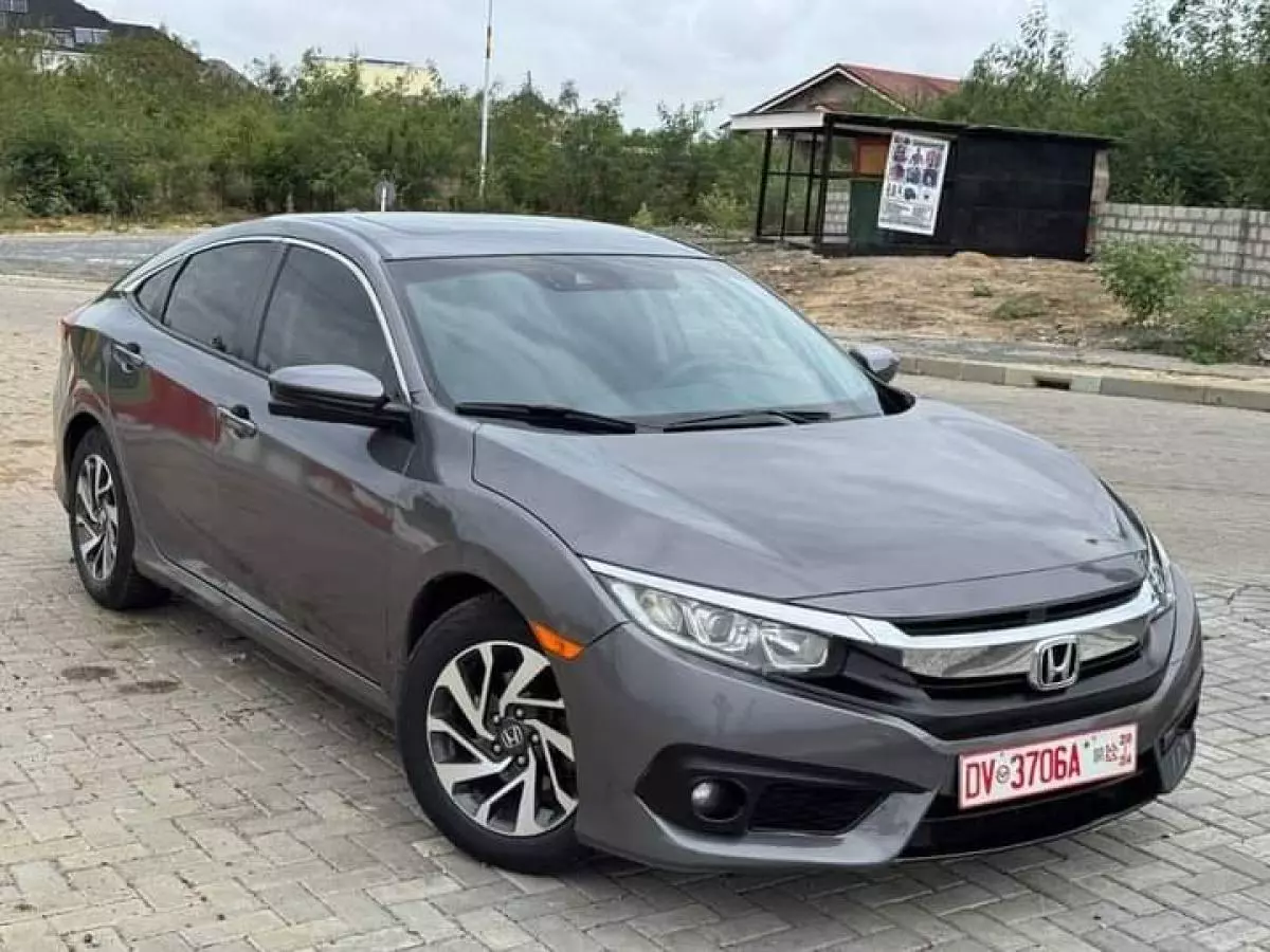 Honda Civic   - 2018