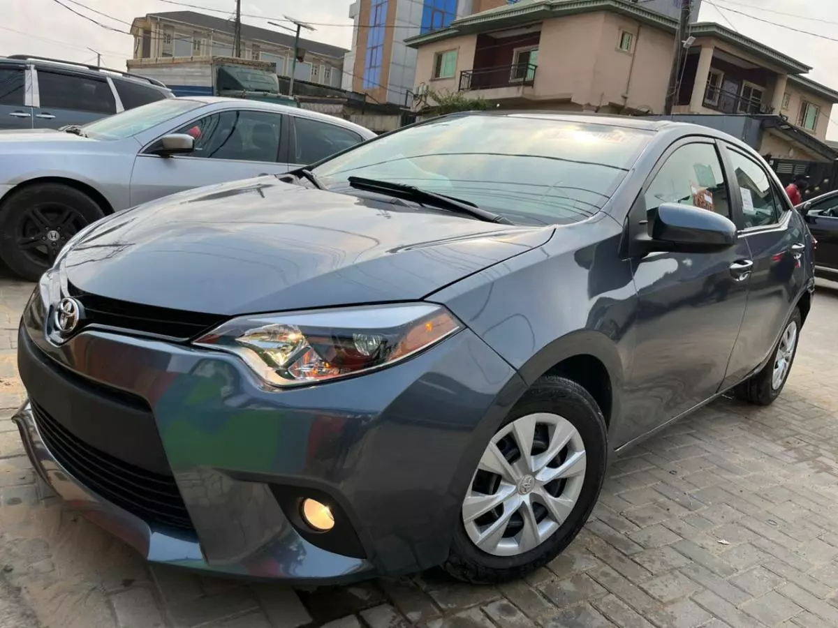 Toyota Corolla   - 2015