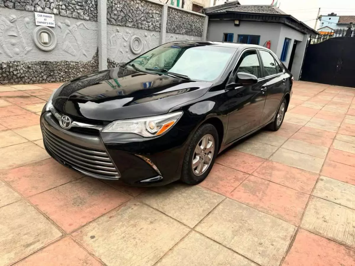 Toyota Camry   - 2015