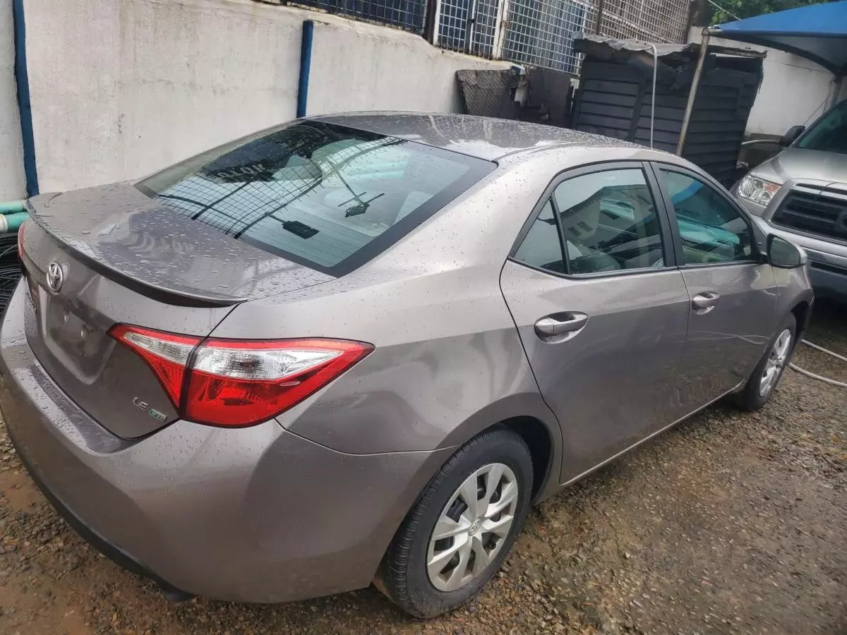 Toyota Corolla   - 2015