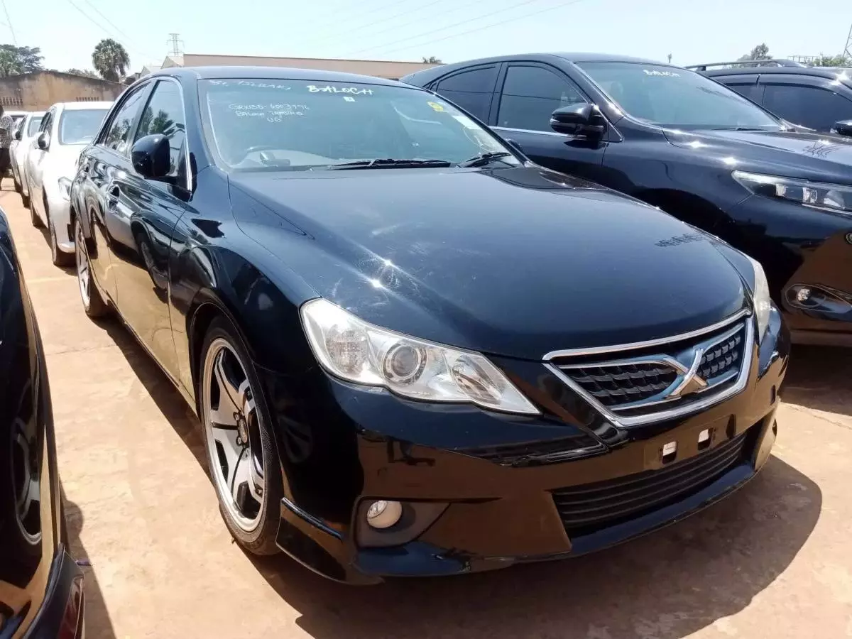 Toyota Mark X   - 2014