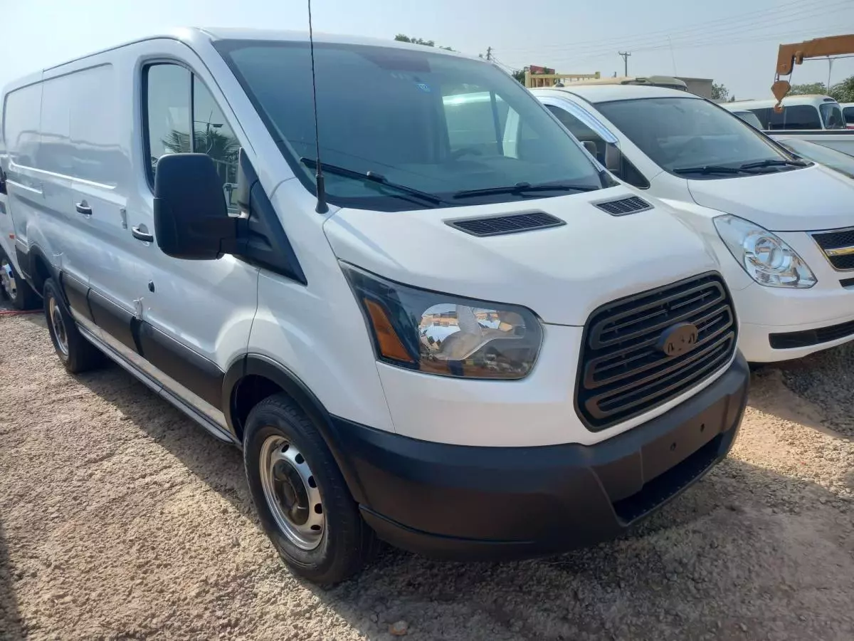 Ford Transit   - 2015