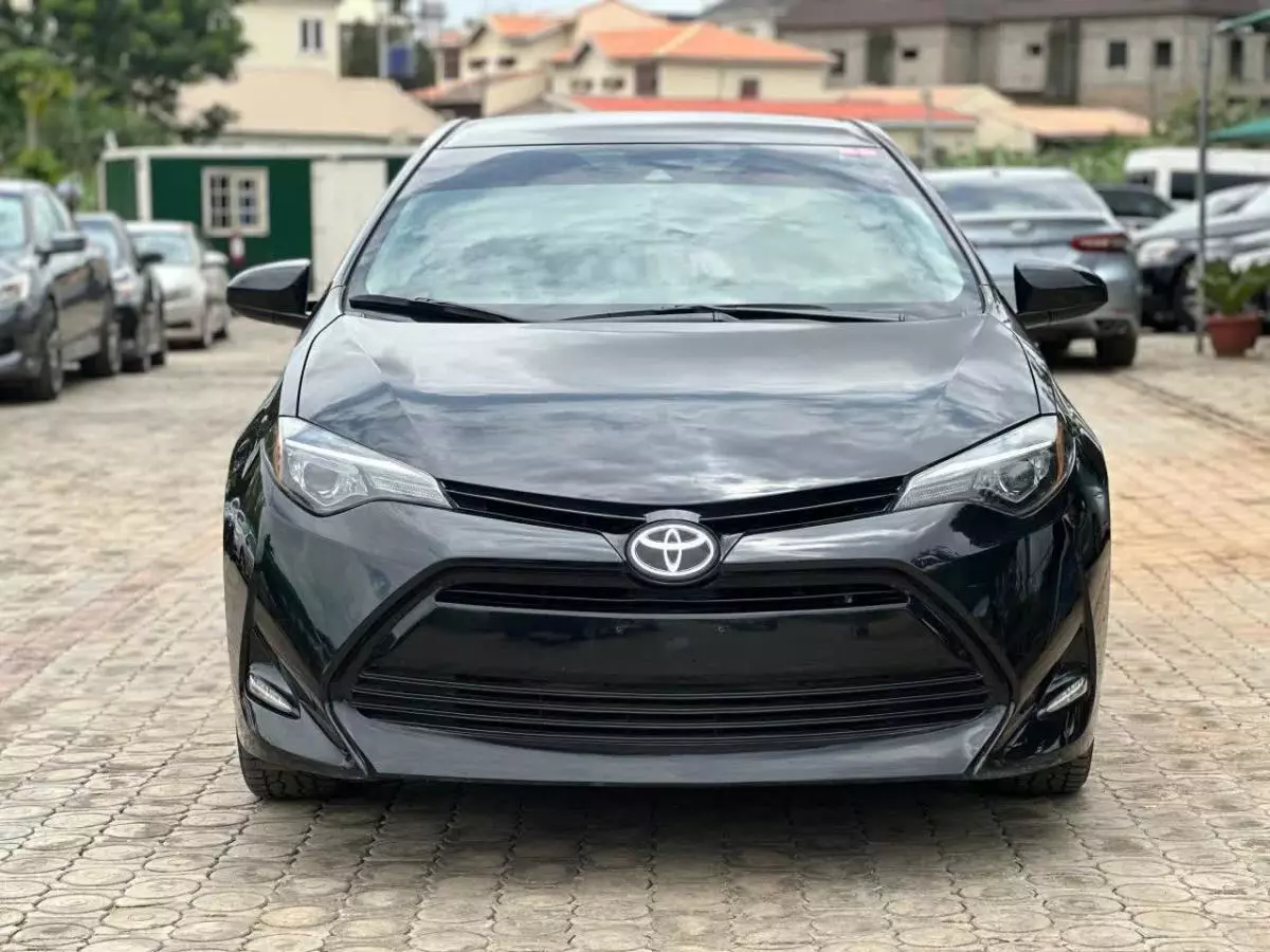 Toyota Corolla   - 2017