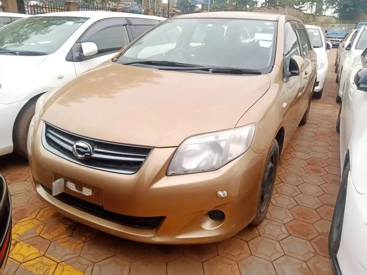 Toyota Fielder    - 2009