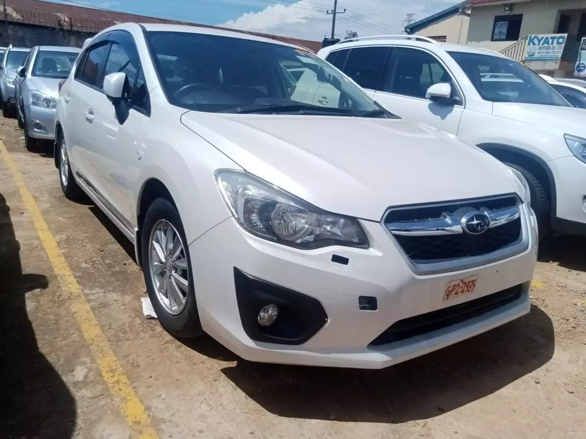 Subaru Impreza   - 2014