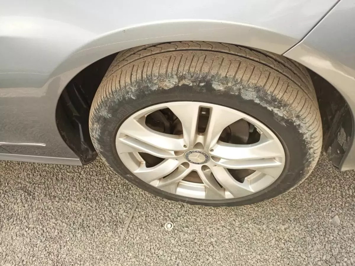 Mercedes-Benz C 200 - 2012