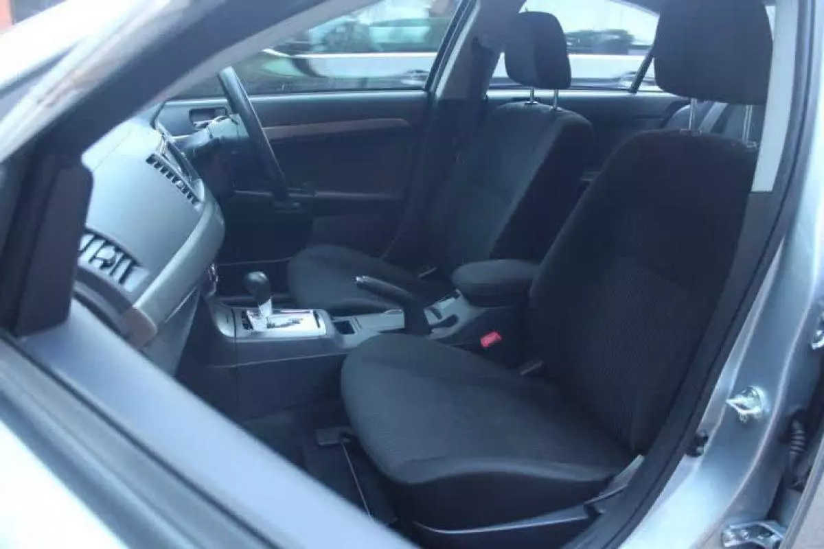 Mitsubishi Galant - 2015