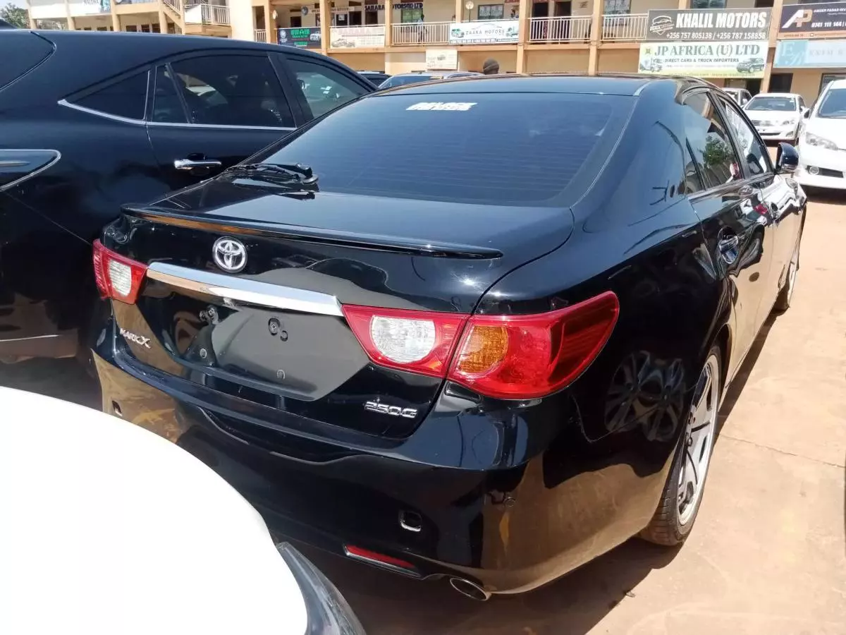 Toyota Mark X   - 2014