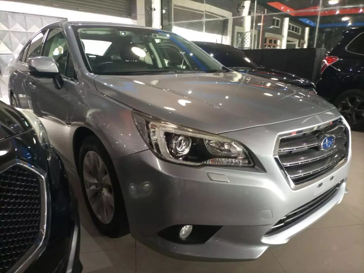 Subaru Legacy B4 - 2015