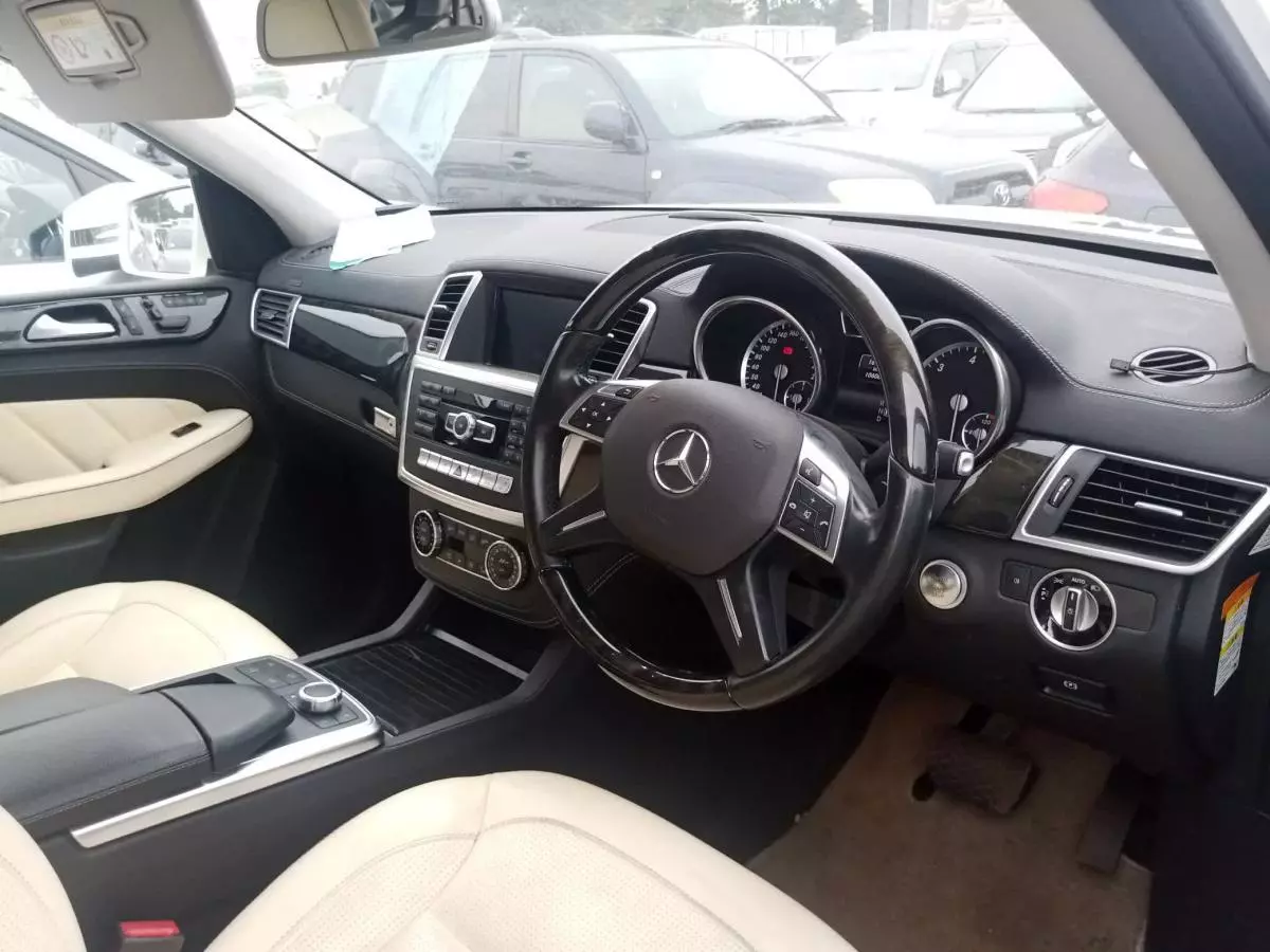 Mercedes-Benz GL 350   - 2015