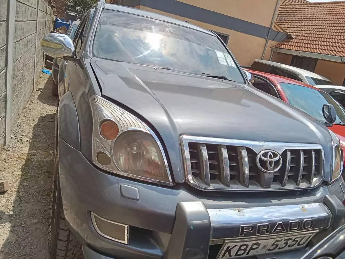 Toyota Prado   - 2005