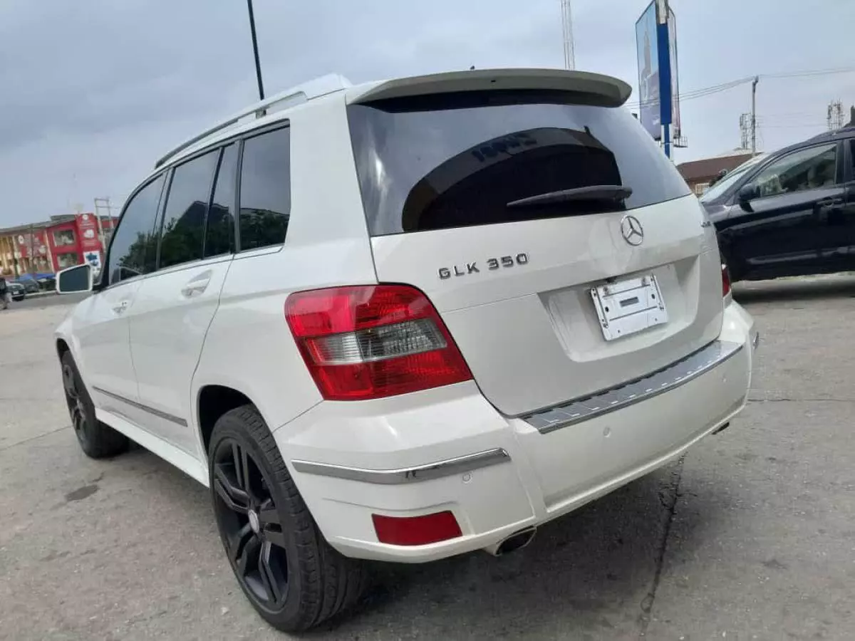 Mercedes-Benz GLK 350   - 2010