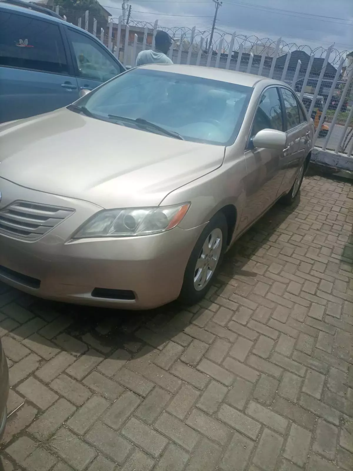 Toyota Camry   - 2009