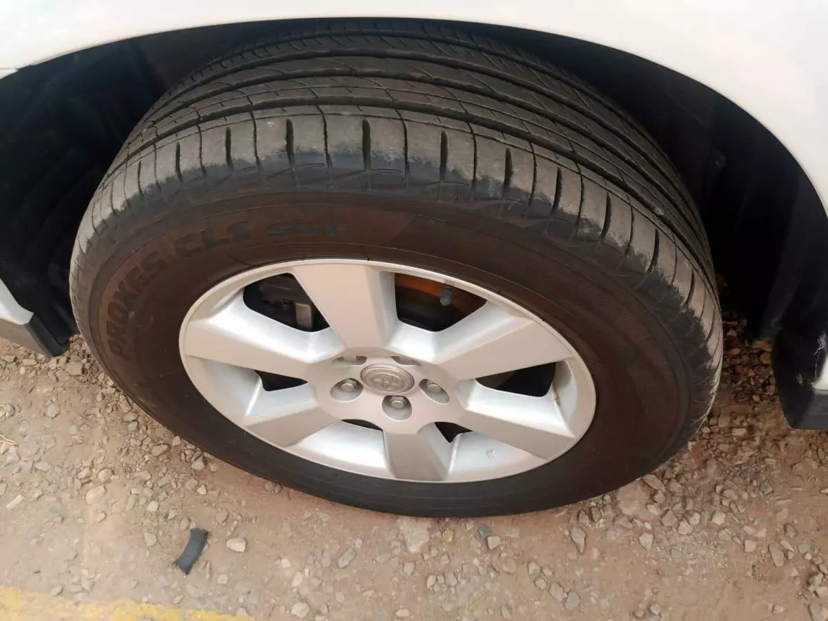 Toyota Harrier - 2009