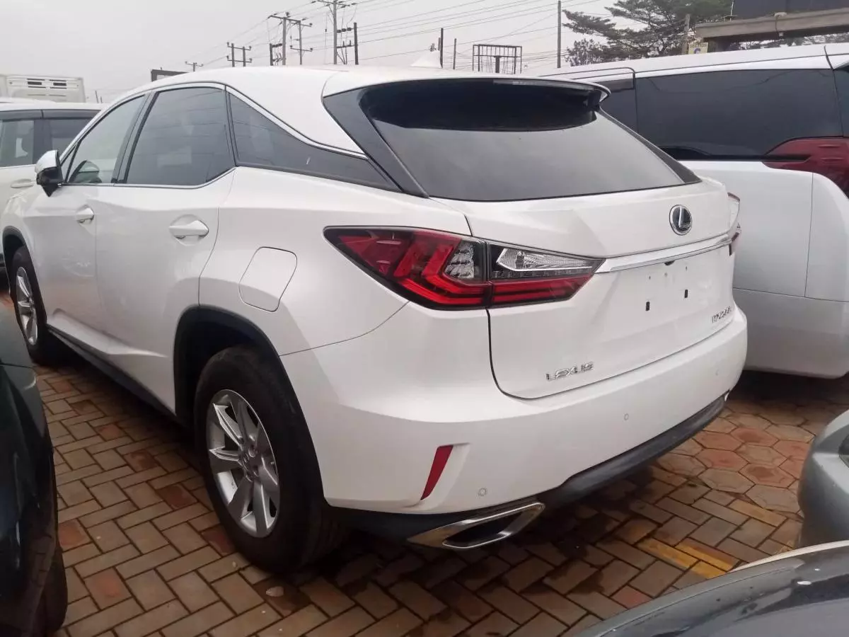 Lexus RX 200t   - 2016