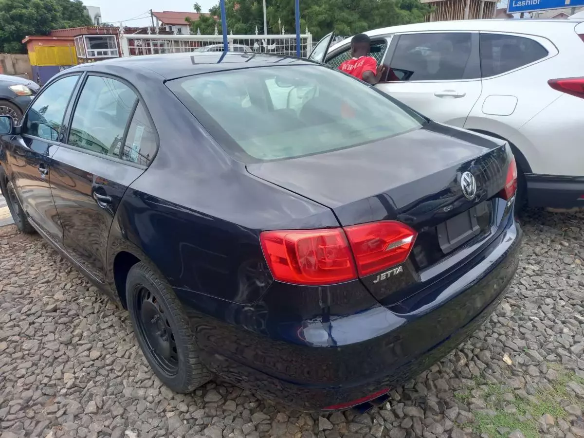 Volkswagen Jetta - 2015