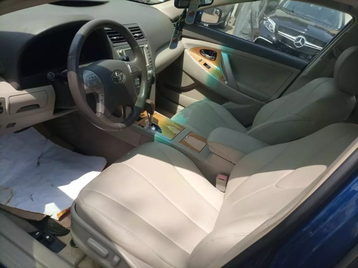 Toyota Camry - 2007