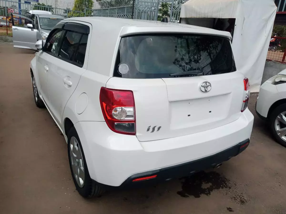 Toyota Ist  - 2007