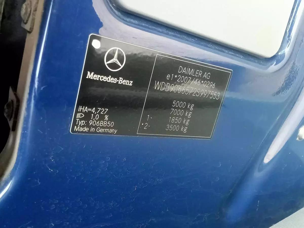 Mercedes-Benz Sprinter - 2011