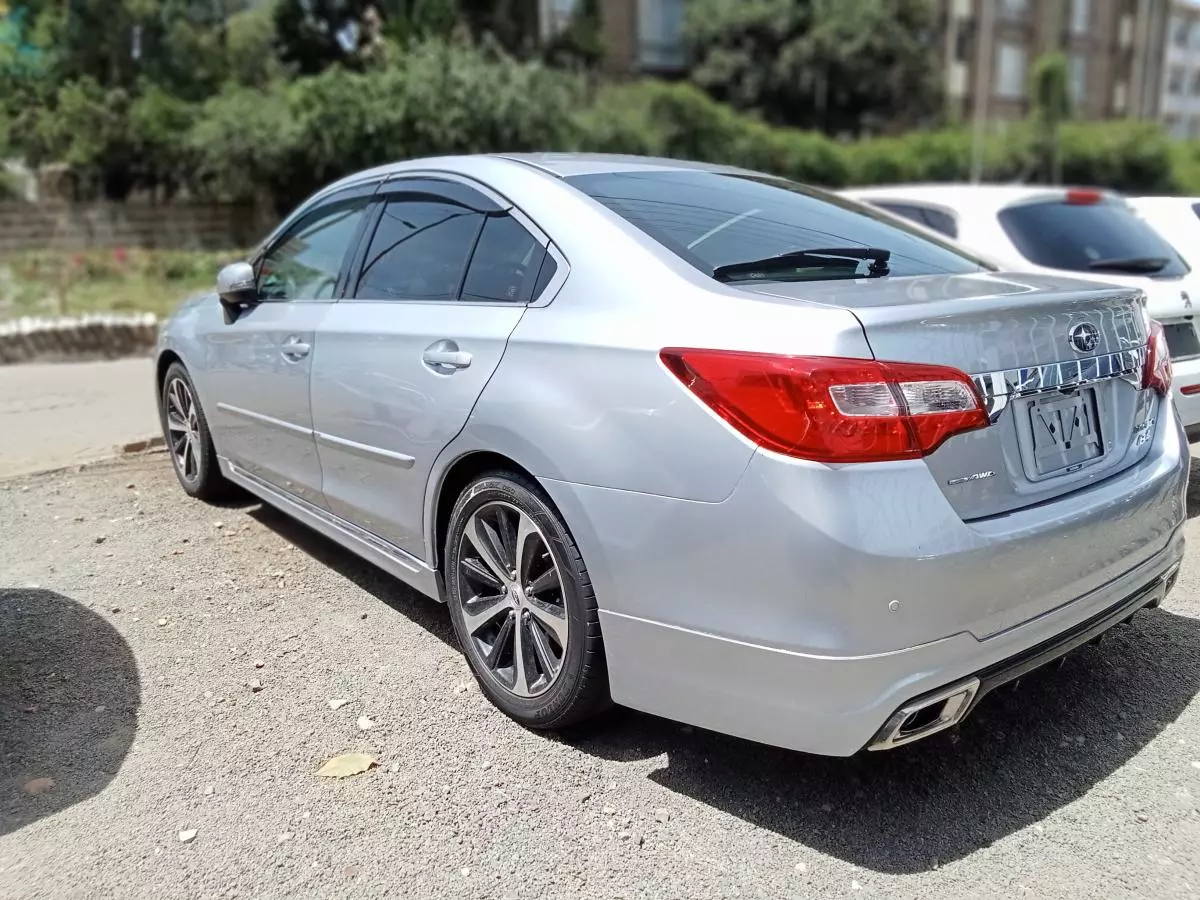 Subaru Legacy B4   - 2018