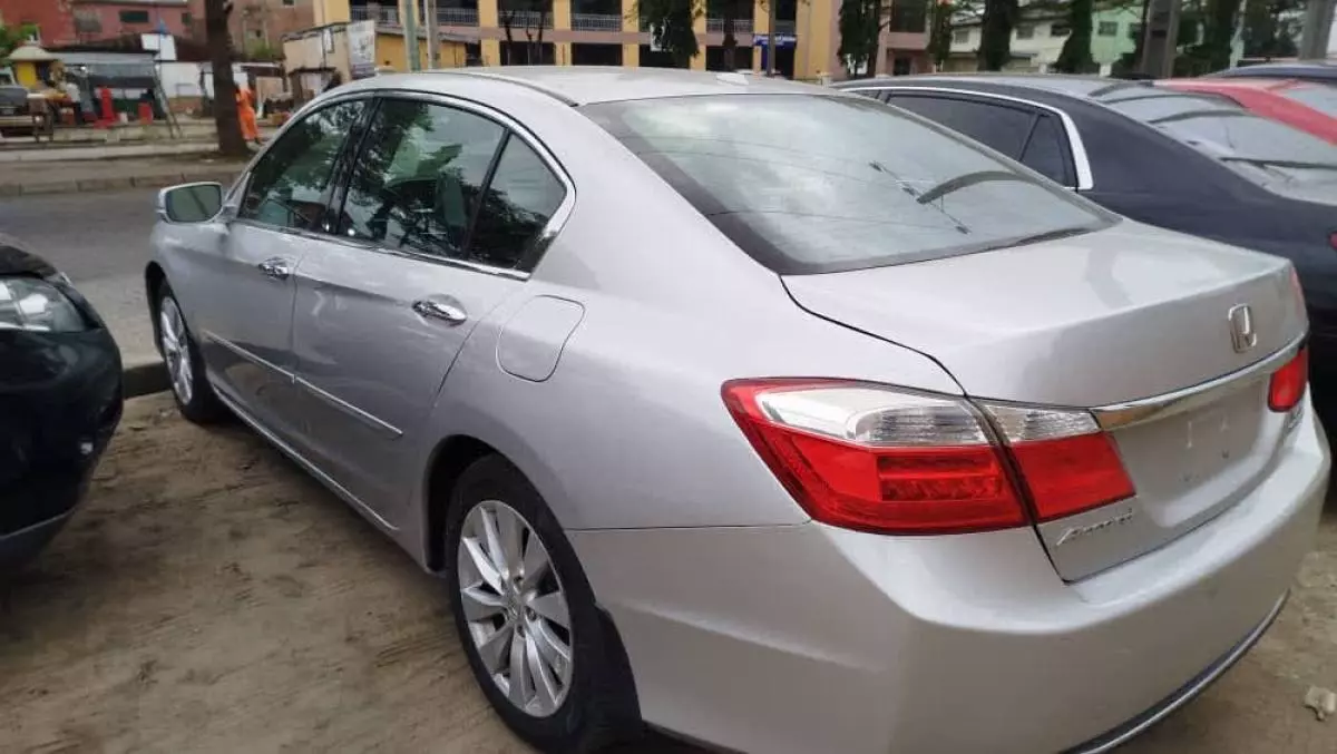 Honda Accord   - 2014