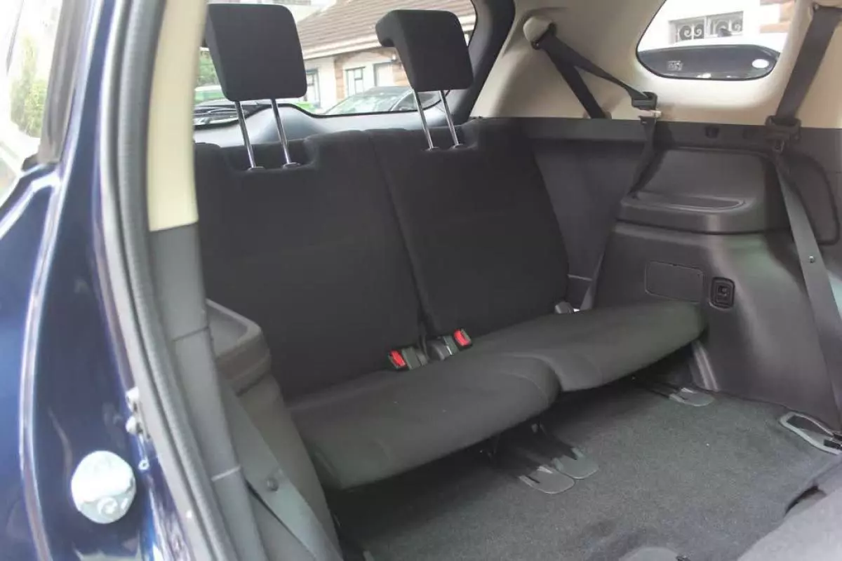 Mitsubishi OUTLANDER - 2015