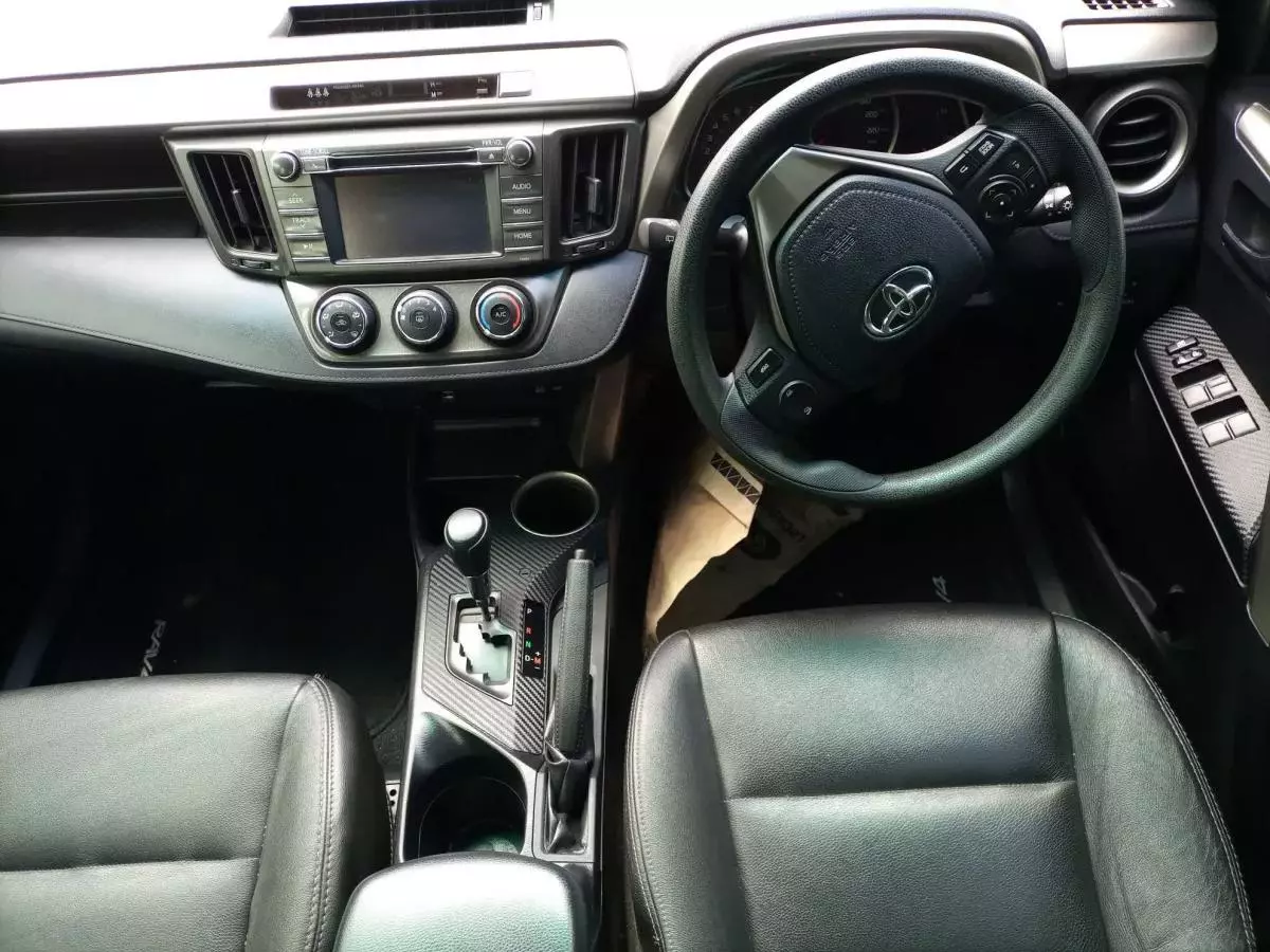 Toyota RAV 4 - 2015
