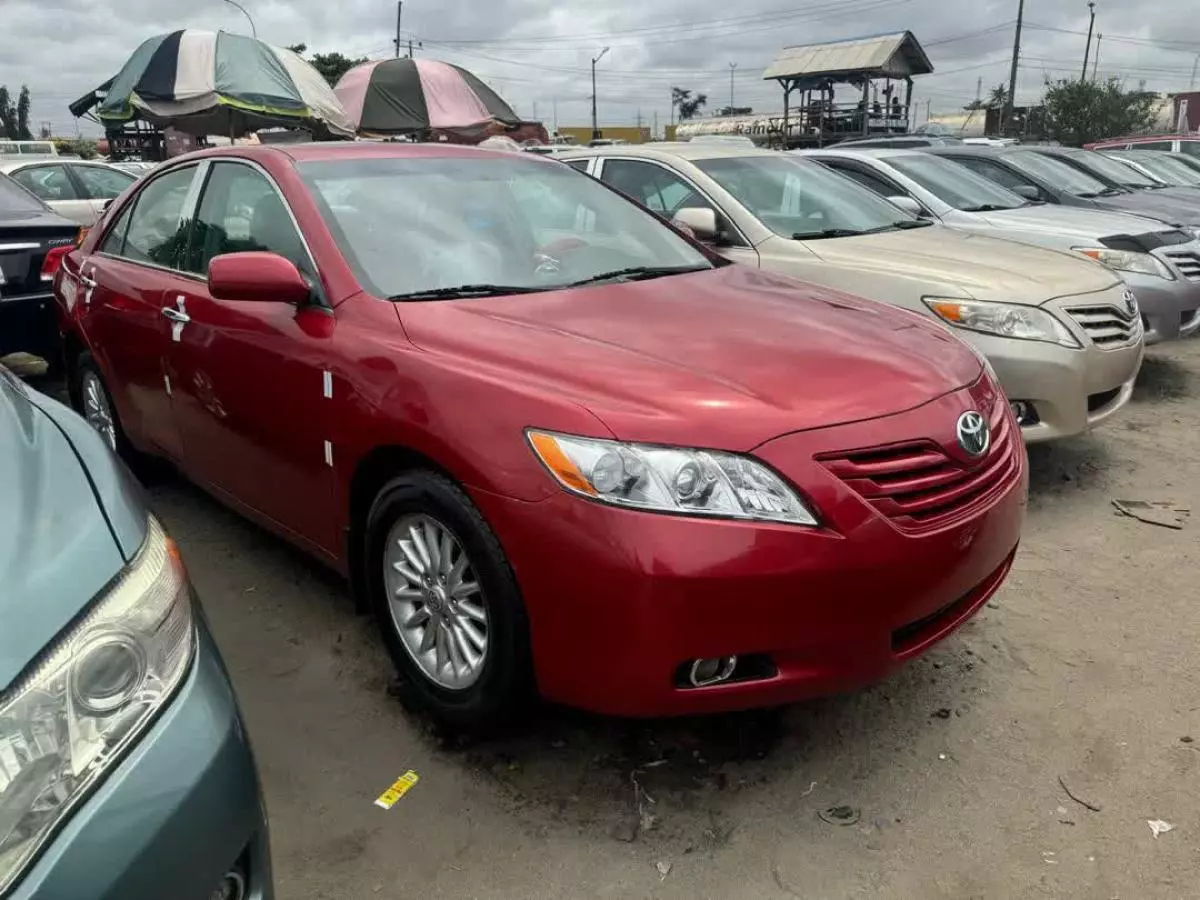 Toyota Camry   - 2007