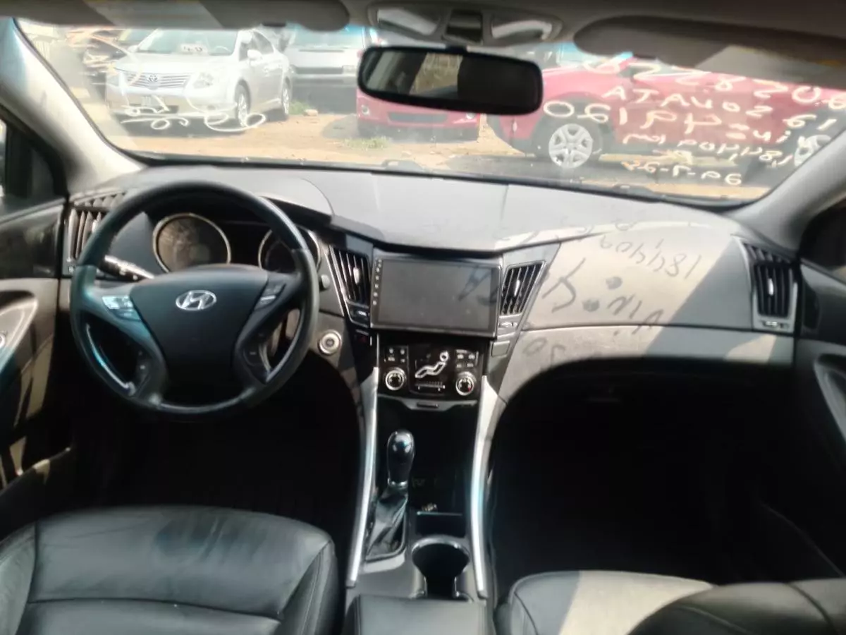 Hyundai SONATA 2,0L BVA GL   - 2012