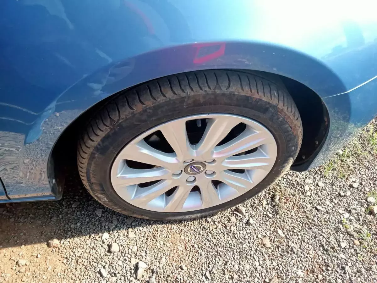 Volvo V40 - 2015