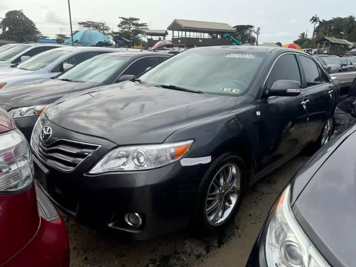 Toyota Camry   - 2007