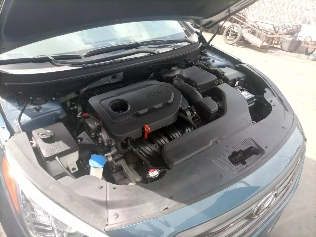 Hyundai Sonata - 2015
