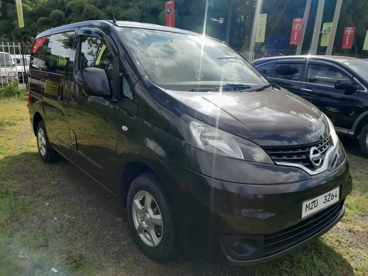 Nissan NV200   - 2016